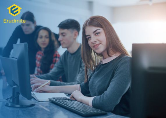 Scholarships for Top IT Courses in the UK for International Students