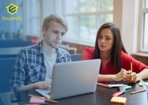 Online vs. On-Campus Short Courses: Which Suits You Best?